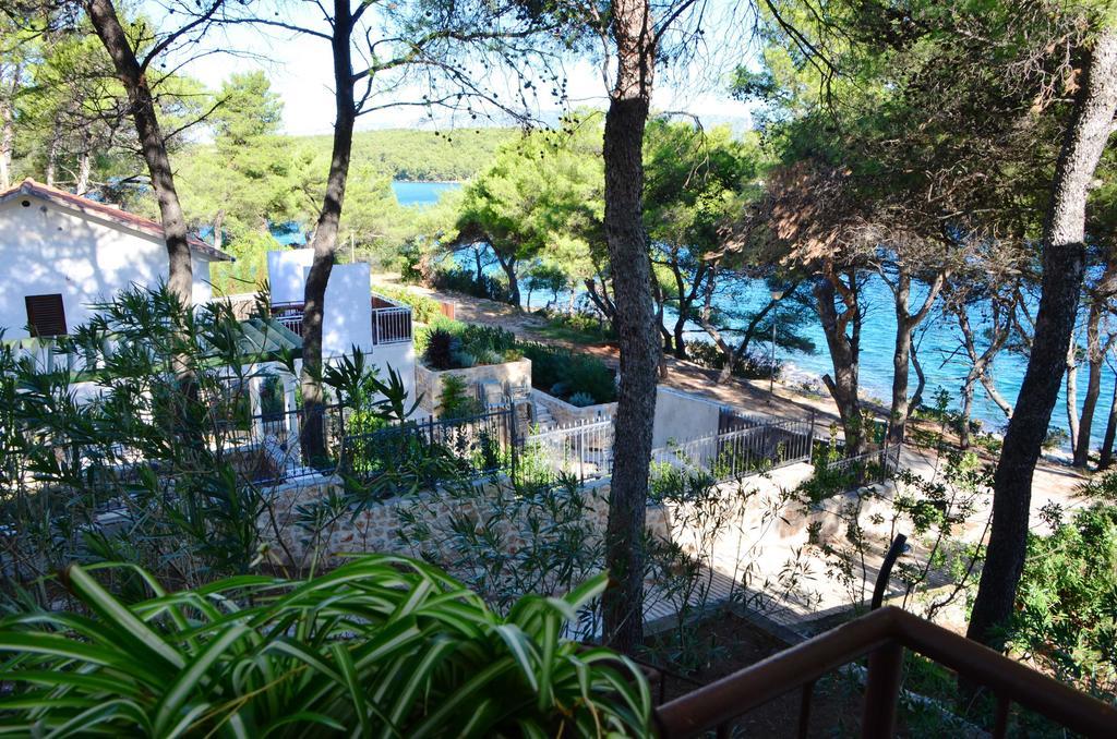 Apartments Dobronic Jelsa  Rom bilde